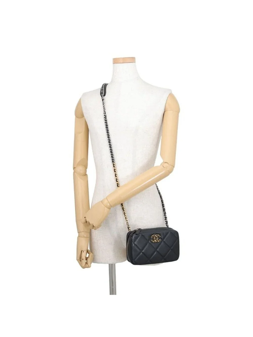 Chanel Chain Shoulder Bag 19 CC Logo Lambskin Black
